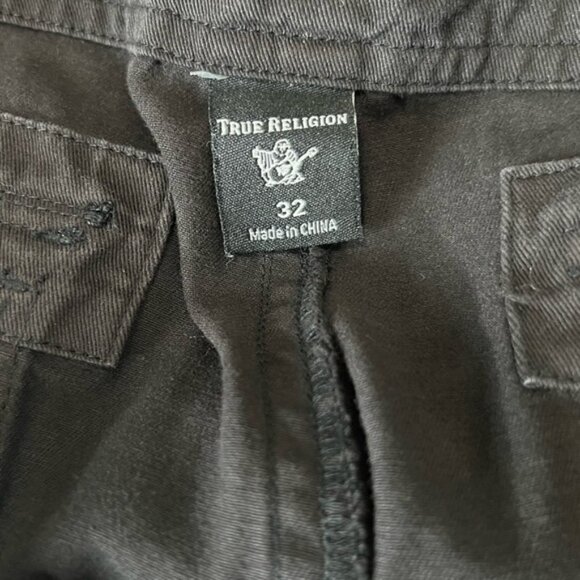 True Religion Men's Dark Cargo Shorts - Picture 5 of 7